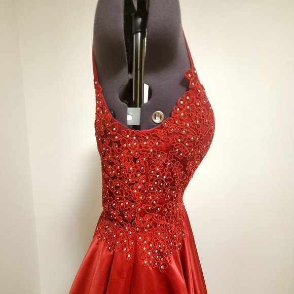 Dark Red Gown - Picture 8 of 9